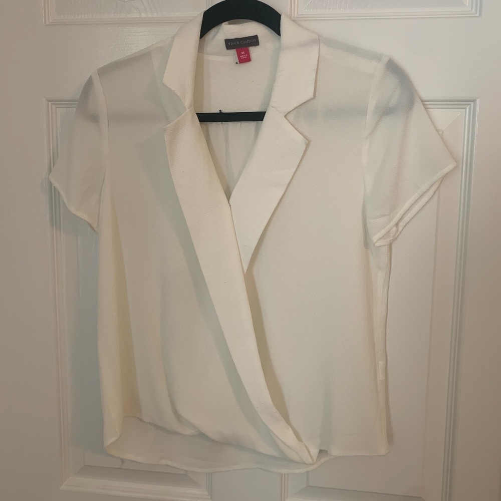 White short sleeved top